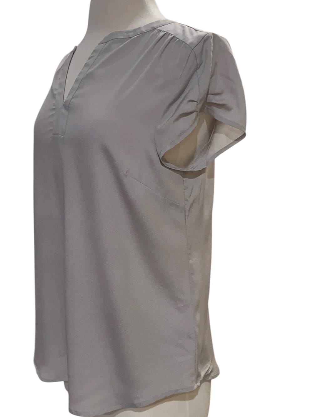 The Limited Light Gray V-Neck Cap Sleeve Blouse - Picture 3 of 4